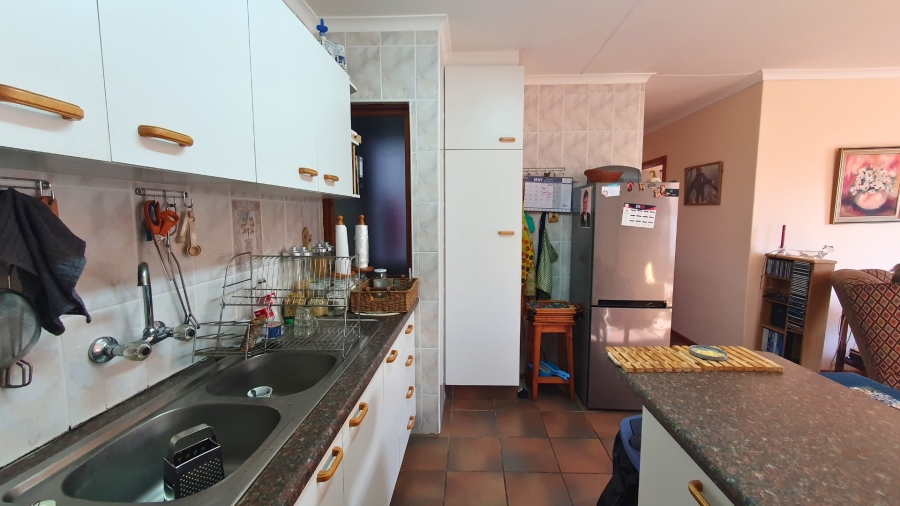 3 Bedroom Property for Sale in Heiderand Western Cape